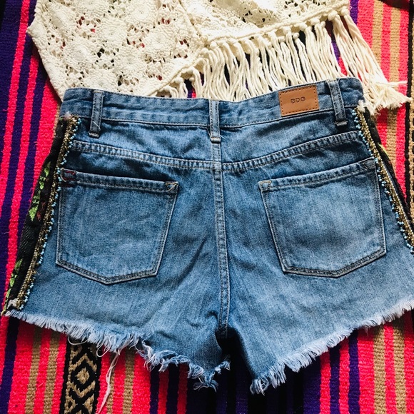 BDG Tribal Beaded Studded Destroyed Cut-Off Shorts - Picture 6 of 8
